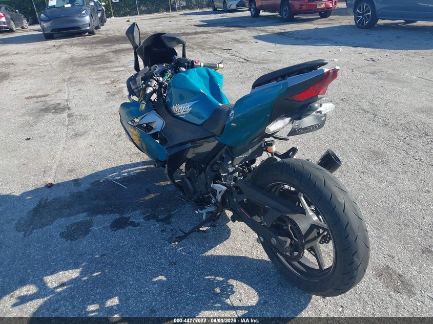 2021 Kawasaki Ex VIN JKAEXKG19MDA96640 IAAI salvage auction — FRONT END, Rebuildable (Florida), sold $50 on 2026-07-29 (photo 3)