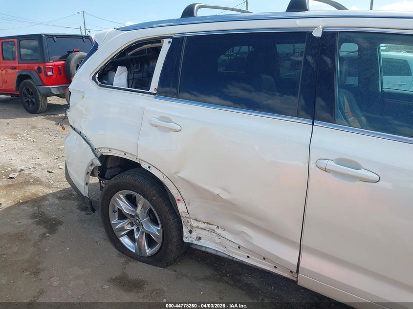 2019 Toyota Highlander VIN 5TDDZRFH0KS730113 IAAI salvage auction — RIGHT SIDE, Clear (Tennessee), sold $12,100 on 2026-07-30 (photo 6)