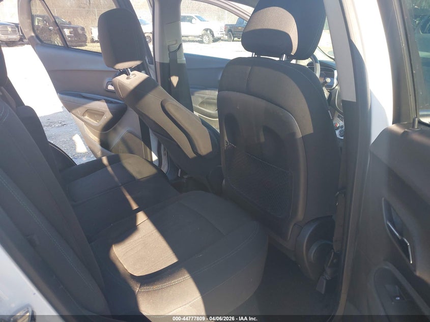 2016 Chevrolet Trax VIN KL7CJLSB5GB520698 IAAI salvage auction — LEFT FRONT, Wait Title, sold $425 on 2026-07-16 (photo 8)