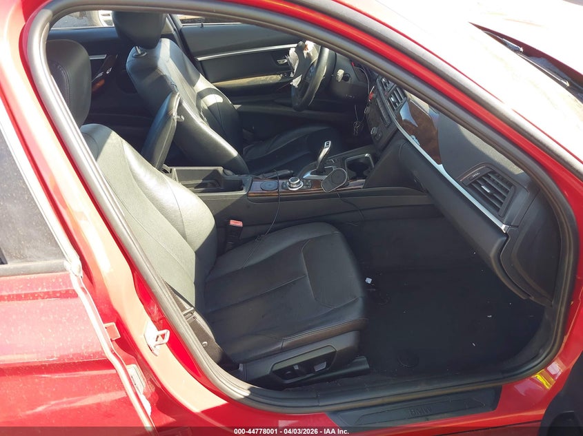 2013 BMW 3er VIN WBA3A9G53DNP36033 IAAI salvage auction — FRONT END, Wait Title, sold $25 on 2026-07-21 (photo 5)