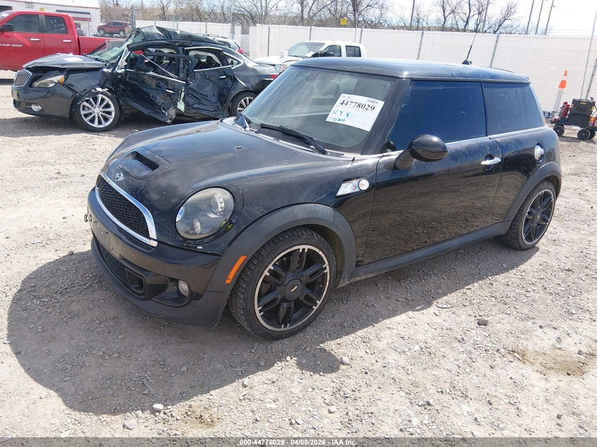 2013 Mini Hard top VIN WMWSV3C51DT394290 IAAI salvage auction — RIGHT REAR, Salvage Title, sold $200 on 2026-07-08 (photo 2)