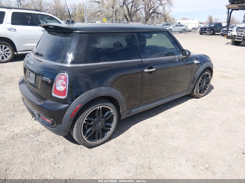 2013 Mini Hard top VIN WMWSV3C51DT394290 IAAI salvage auction — RIGHT REAR, Salvage Title, sold $200 on 2026-07-08 (photo 4)