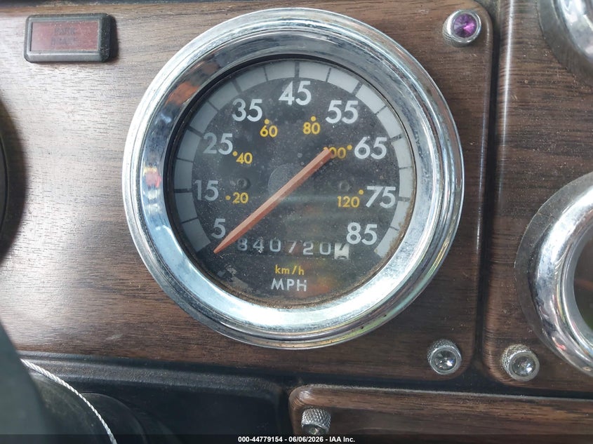 1995 Freightliner Conventional VIN 2FUY3EDB0SA459645 IAAI salvage auction — FRONT END, Salvage (Texas), sold $3,550 on 2026-07-07 (photo 6)