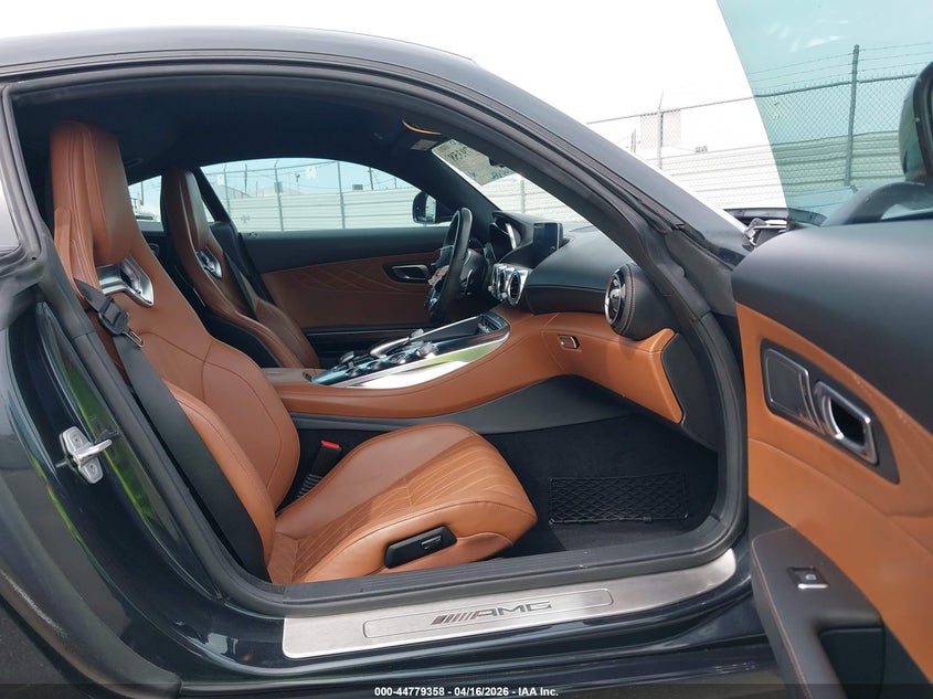 2017 Mercedes-benz AMG GT VIN WDDYJ7JA5HA010339 IAAI salvage auction — FRONT & REAR, Wait Title, sold $63,050 on 2026-08-05 (photo 5)
