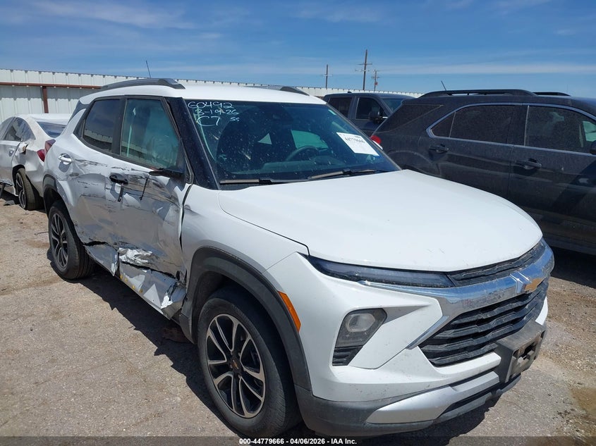 2026 Chevrolet Trailblazer VIN KL79MPSL4TB027543 IAAI salvage auction — RIGHT SIDE, Wait Title, sold $3,700 on 2026-07-21 (photo 1)