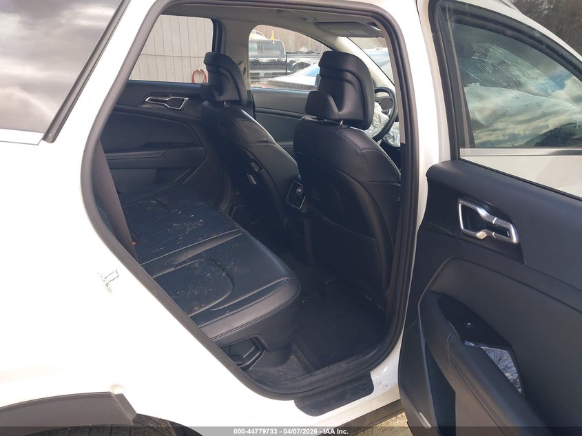2023 Kia Sportage hybrid VIN KNDPVCAG3P7058103 IAAI salvage auction — FRONT END, Wait Title, sold $7,000 on 2026-07-28 (photo 8)