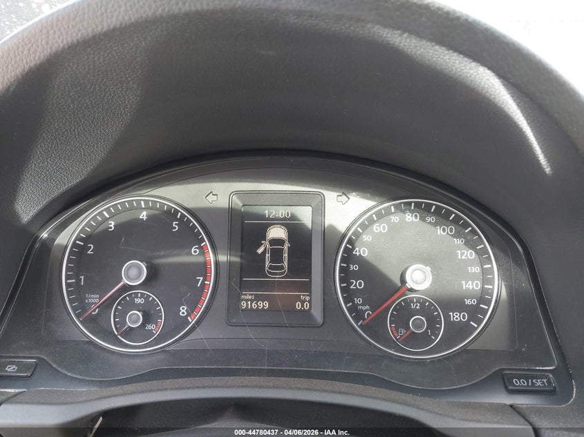 2010 Volkswagen Eos VIN WVWFA7AH8AV025835 IAAI salvage auction — MECHANICAL, Clear (California), sold $275 on 2026-08-11 (photo 7)