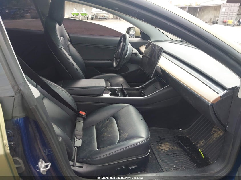 2019 Tesla Model 3 VIN 5YJ3E1EA9KF190374 IAAI salvage auction — FRONT END, Wait Title, sold $4,050 on 2026-07-20 (photo 5)