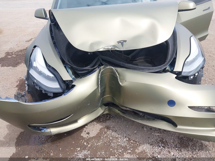 2019 Tesla Model 3 VIN 5YJ3E1EA9KF190374 IAAI salvage auction — FRONT END, Wait Title, sold $4,050 on 2026-07-20 (photo 6)