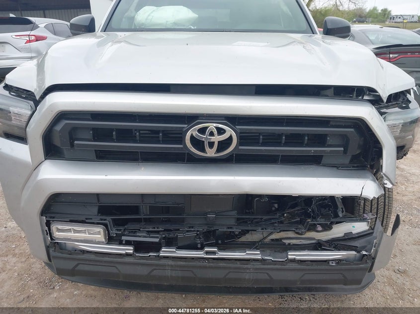 2025 Toyota 4runner VIN JTEVA5BR1S5075139 IAAI salvage auction — FRONT END, Clear (Oklahoma), sold $23,950 on 2026-07-22 (photo 6)
