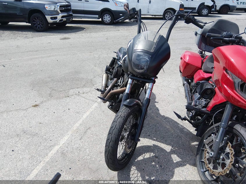 2015 Harley-davidson Street bob VIN 1HD1GXM33FC321159 IAAI salvage auction — THEFT, Salvage (California), sold $2,350 on 2026-09-17 (photo 5)