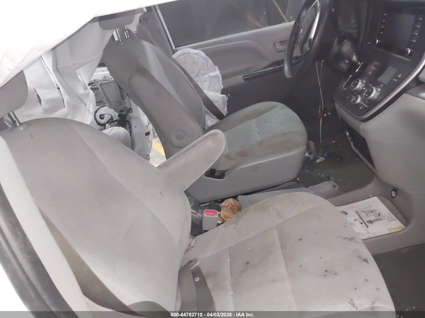 2020 Toyota Sienna VIN 5TDZZ3DCXLS074076 IAAI salvage auction — ALL OVER, Salvage (Arizona), sold $25 on 2026-07-21 (photo 5)