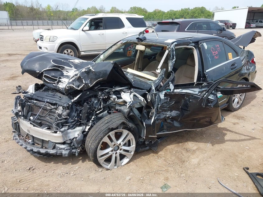 2012 Mercedes-benz VIN WDDGF4HB3CR237971 IAAI salvage auction — ALL OVER, Non-Repairable (Tennessee), sold $300 on 2026-07-22 (photo 6)