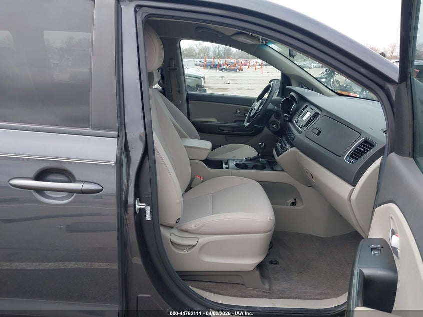 2017 Kia SEDONA VIN KNDMB5C17H6227403 IAAI salvage auction — LEFT REAR, Salvage (Indiana), sold $1,400 on 2026-07-24 (photo 5)