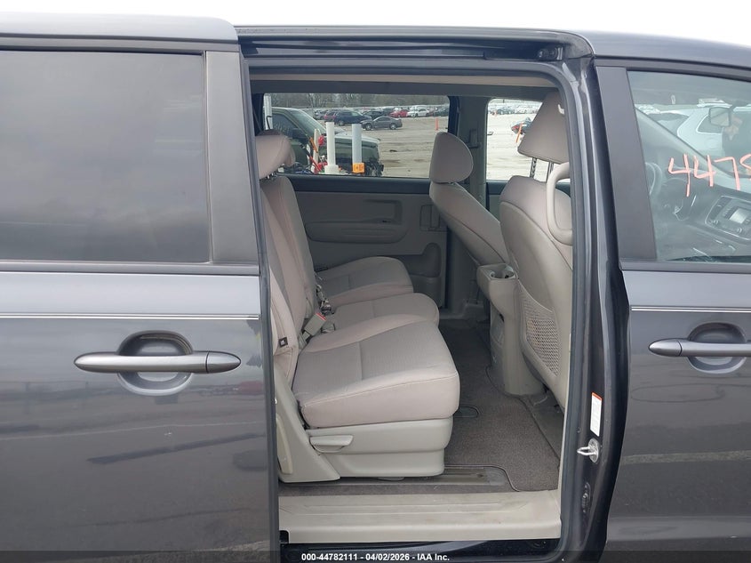 2017 Kia SEDONA VIN KNDMB5C17H6227403 IAAI salvage auction — LEFT REAR, Salvage (Indiana), sold $1,400 on 2026-07-24 (photo 8)