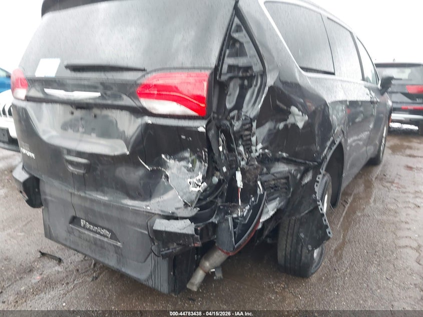 2023 Chrysler Voyager VIN 2C4RC1CG4PR520232 IAAI salvage auction — REAR END, Salvage (Michigan), sold $8,825 on 2026-08-20 (photo 6)