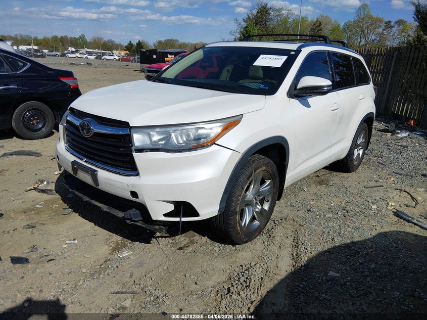 2015 Toyota Highlander VIN 5TDDKRFH6FS118041 IAAI salvage auction — FRONT END, Clear (Virginia), sold $6,975 on 2026-07-13 (photo 2)