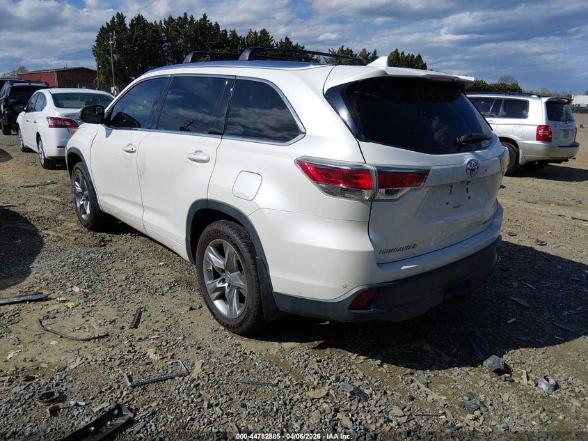 2015 Toyota Highlander VIN 5TDDKRFH6FS118041 IAAI salvage auction — FRONT END, Clear (Virginia), sold $6,975 on 2026-07-13 (photo 3)