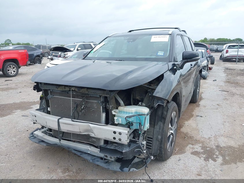 2021 Toyota Highlander VIN 5TDGZRAHXMS536941 IAAI salvage auction — FRONT END, Original (Texas), sold $17,000 on 2026-07-07 (photo 2)