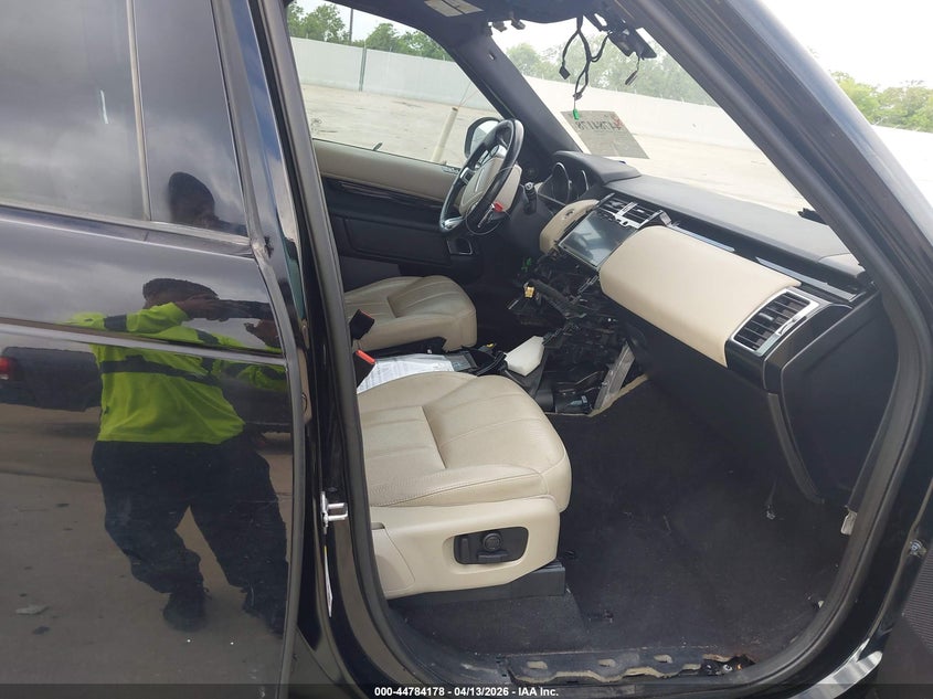 2019 Land rover Discovery VIN SALRG2RV3KA094913 IAAI salvage auction — RIGHT SIDE, Salvage Title, sold $5,000 on 2026-07-10 (photo 5)