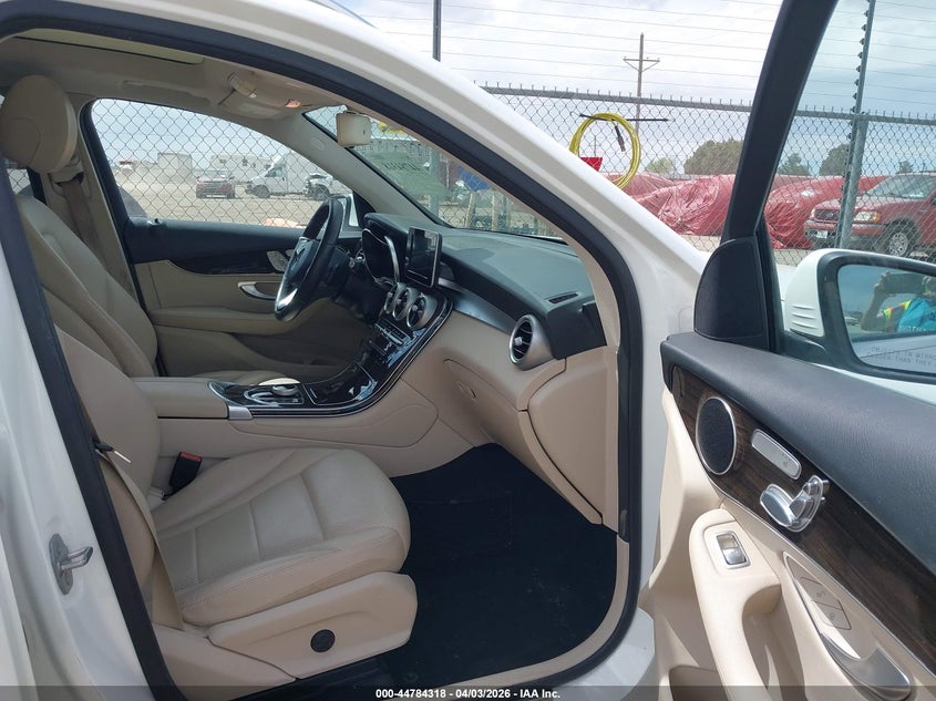 2017 Mercedes-benz Glc VIN WDC0G4JB2HV008046 IAAI salvage auction — FRONT END, Wait Title, sold $5,800 on 2026-07-28 (photo 5)