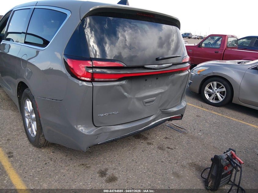 2025 Chrysler Pacifica VIN 2C4RC1BG7SR548598 IAAI salvage auction — FRONT & REAR, Wait Title, sold $7,700 on 2026-07-28 (photo 6)