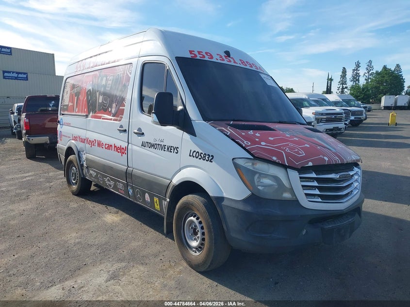 2017 Freightliner Sprinter 2500 VIN WDYPE7CD0HP376812 IAAI salvage auction — SIDE, Salvage (California), sold $5,125 on 2026-07-26 (photo 1)