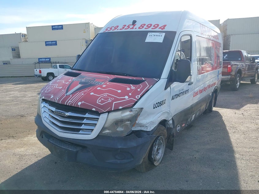 2017 Freightliner Sprinter 2500 VIN WDYPE7CD0HP376812 IAAI salvage auction — SIDE, Salvage (California), sold $5,125 on 2026-07-26 (photo 2)