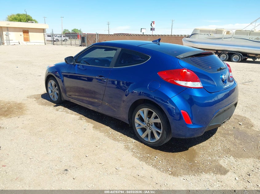 2017 Hyundai Veloster VIN KMHTC6AD6HU317211 IAAI salvage auction — RIGHT SIDE, Wait Title, sold $975 on 2026-07-29 (photo 3)