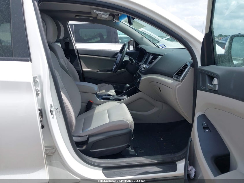 2018 Hyundai Tucson VIN KM8J33A22JU748459 IAAI salvage auction — REAR END, Wait Title, sold $4,000 on 2026-07-16 (photo 5)