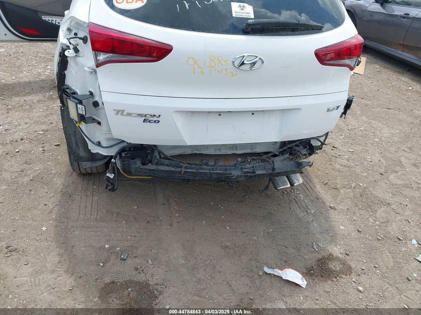 2018 Hyundai Tucson VIN KM8J33A22JU748459 IAAI salvage auction — REAR END, Wait Title, sold $4,000 on 2026-07-16 (photo 6)