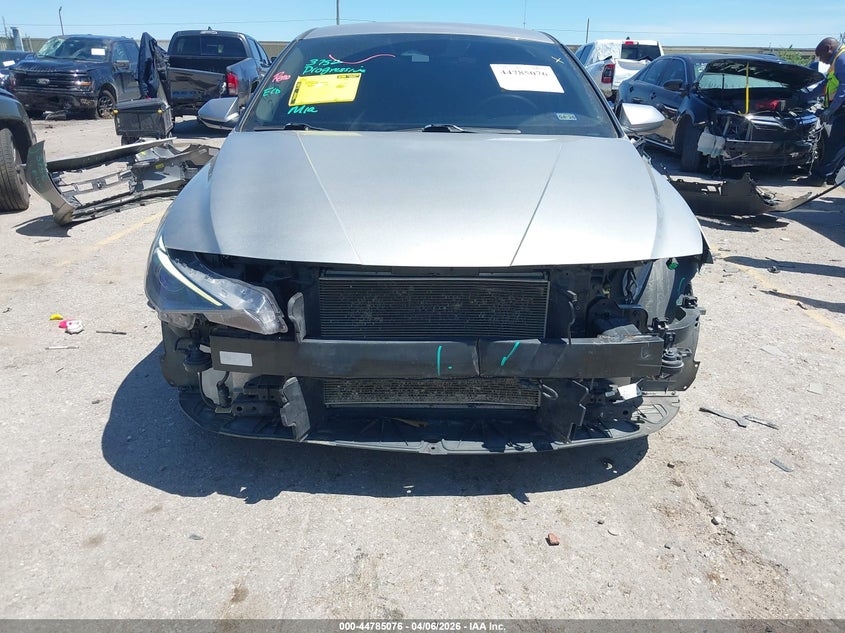 2021 Hyundai Elantra VIN 5NPLL4AG7MH052354 IAAI salvage auction — FRONT & REAR, Salvage Title, sold $3,300 on 2026-07-15 (photo 6)