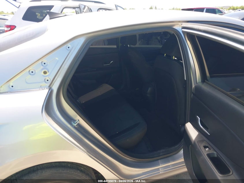 2021 Hyundai Elantra VIN 5NPLL4AG7MH052354 IAAI salvage auction — FRONT & REAR, Salvage Title, sold $3,300 on 2026-07-15 (photo 8)