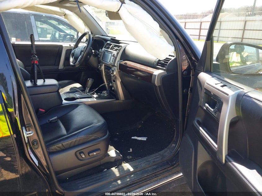 2014 Toyota 4runner VIN JTEBU5JR2E5198660 IAAI salvage auction — FRONT & REAR, Salvage (Iowa), sold $13,825 on 2026-07-20 (photo 5)