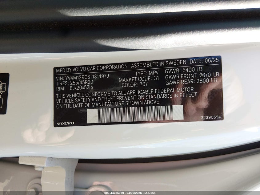 2026 Volvo Xc60 VIN YV4M12RC6T1314979 IAAI salvage auction — REAR END, Wait Title, sold $8,900 on 2026-07-27 (photo 9)