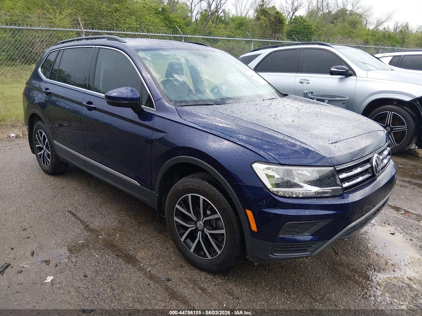 2021 Volkswagen Tiguan VIN 3VV3B7AX5MM102121 IAAI salvage auction — LEFT SIDE, Wait Title, sold $7,675 on 2026-07-28 (photo 1)