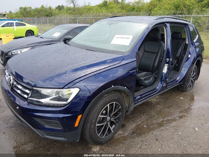 2021 Volkswagen Tiguan VIN 3VV3B7AX5MM102121 IAAI salvage auction — LEFT SIDE, Wait Title, sold $7,675 on 2026-07-28 (photo 2)