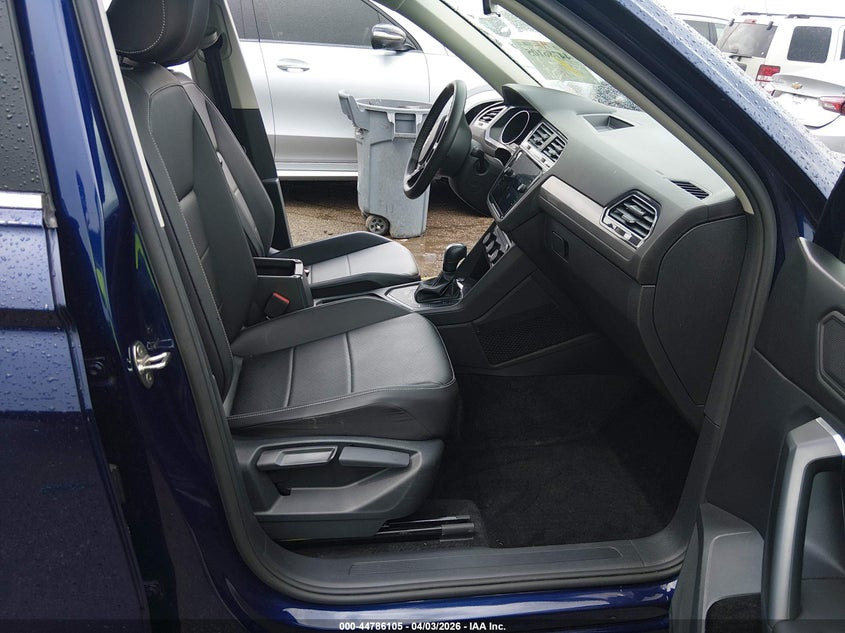 2021 Volkswagen Tiguan VIN 3VV3B7AX5MM102121 IAAI salvage auction — LEFT SIDE, Wait Title, sold $7,675 on 2026-07-28 (photo 5)
