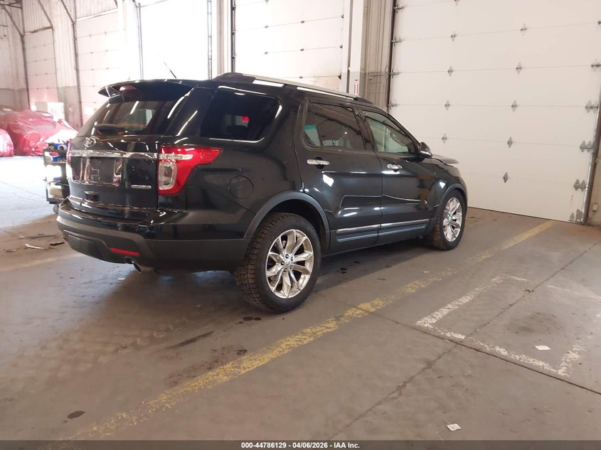 2015 Ford Explorer VIN 1FM5K7D80FGA17868 IAAI salvage auction — LEFT SIDE, Salvage (Oregon), sold $1,500 on 2026-07-09 (photo 4)