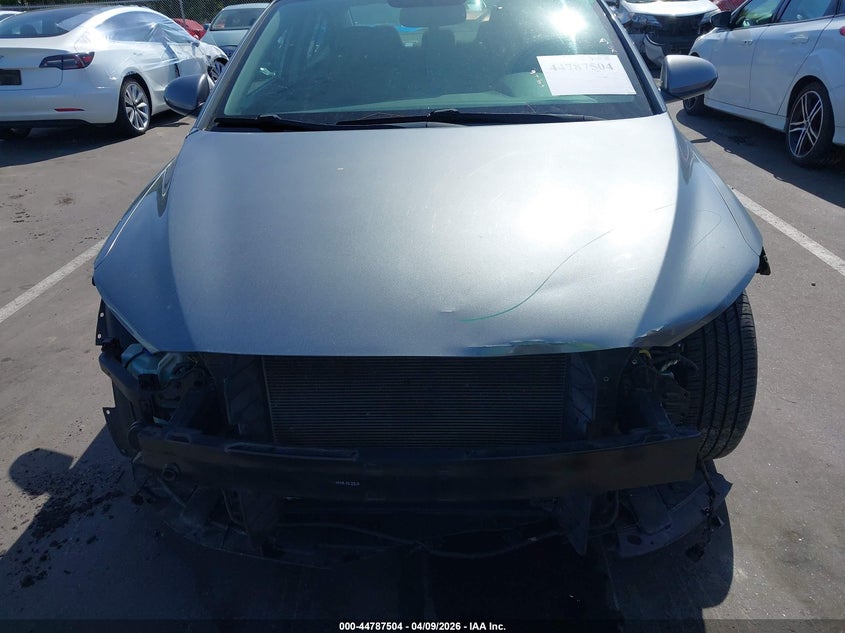 2017 Hyundai Elantra VIN KMHD84LF1HU313186 IAAI salvage auction — FRONT END, Salvage Title, sold $1,300 on 2026-08-02 (photo 6)