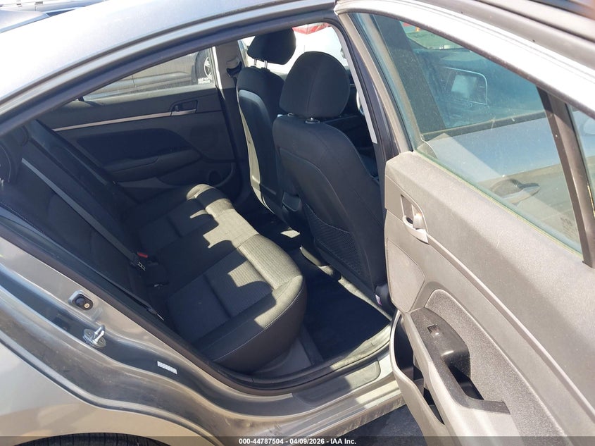 2017 Hyundai Elantra VIN KMHD84LF1HU313186 IAAI salvage auction — FRONT END, Salvage Title, sold $1,300 on 2026-08-02 (photo 8)