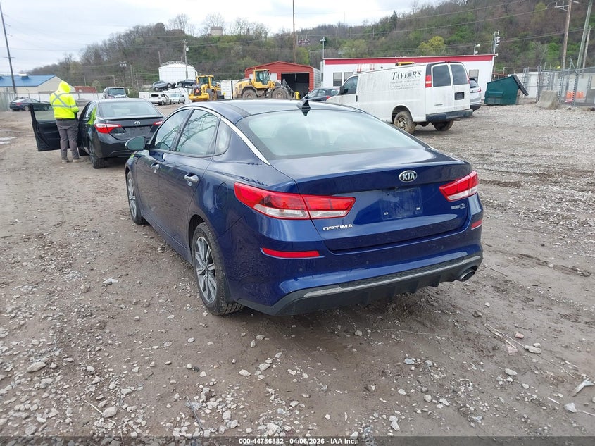 2019 Kia Optima VIN 5XXGT4L33KG303732 IAAI salvage auction — FRONT END, Wait Title, sold $50 on 2026-07-28 (photo 3)