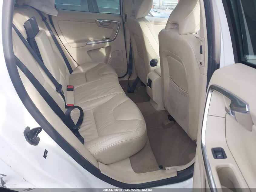 2013 Volvo Xc60 VIN YV4902DZ0D2377219 IAAI salvage auction — SIDE, Salvage (North Carolina), sold $450 on 2026-07-29 (photo 8)