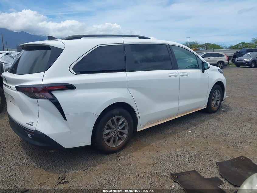 2024 Toyota Sienna VIN 5TDKRKEC0RS186940 IAAI salvage auction — WATER/FLOOD, Salvage (Hawaii), sold $8,025 on 2026-07-21 (photo 4)