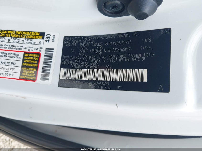 2024 Toyota Sienna VIN 5TDKRKEC0RS186940 IAAI salvage auction — WATER/FLOOD, Salvage (Hawaii), sold $8,025 on 2026-07-21 (photo 9)