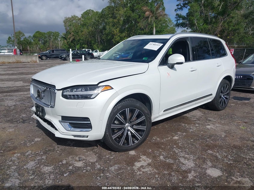 2024 Volvo Xc90 VIN YV4062PE5R1171293 IAAI salvage auction — RIGHT SIDE, Wait Title, sold $19,700 on 2026-07-29 (photo 2)