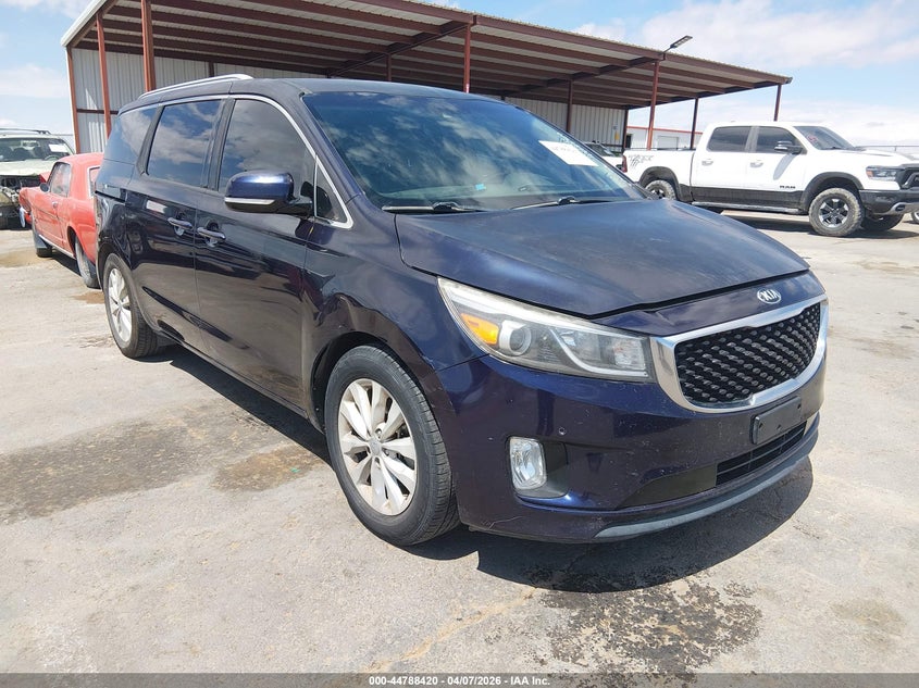 2018 Kia SEDONA VIN KNDMC5C17J6373870 IAAI salvage auction — LEFT REAR, Salvage Title, sold $2,000 on 2026-07-22 (photo 1)