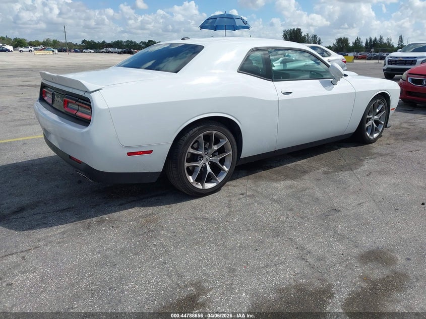2022 Dodge Challenger VIN 2C3CDZJG2NH159823 IAAI salvage auction — REAR END, Wait Title, sold $5,100 on 2026-07-18 (photo 4)