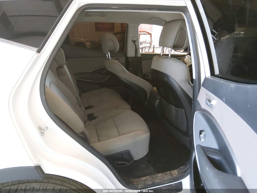 2018 Hyundai Santa fe VIN 5XYZU3LB7JG533968 IAAI salvage auction — RIGHT FRONT, Wait Title, sold $2,300 on 2026-07-15 (photo 8)