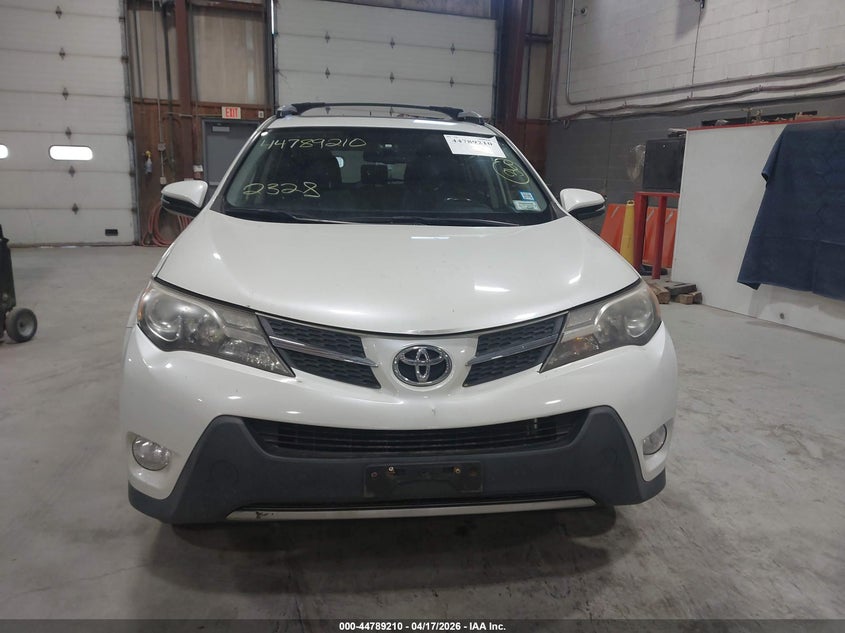2015 Toyota Rav 4 VIN JTMDFREV6FD162001 IAAI salvage auction — NORMAL WEAR, Clear (New York), sold $7,100 on 2026-07-08 (photo 6)